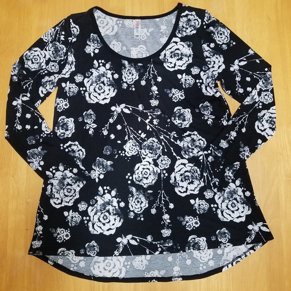 LuLaRoe Tops - LuLaRoe Lynnae